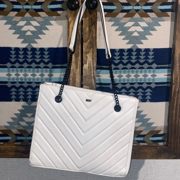 DKNY White Quilted Chevron Tote Bag - Picture 1 of 3